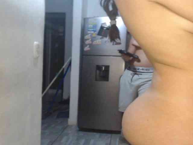 Kingofqueen23's cam show statistics and live stream