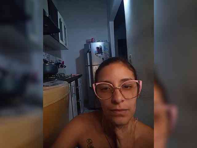 Kingofqueen23 webcam