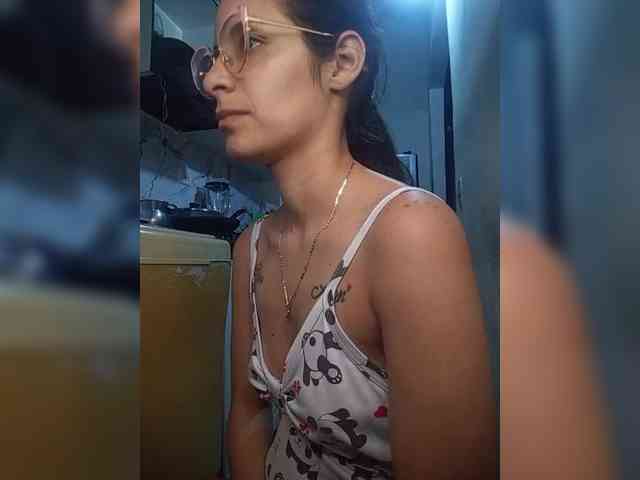 Kingofqueen23 webcam