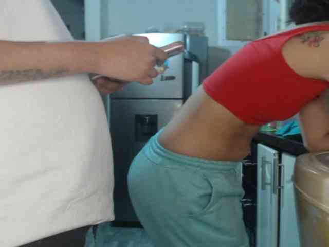 Kingofqueen23 webcam