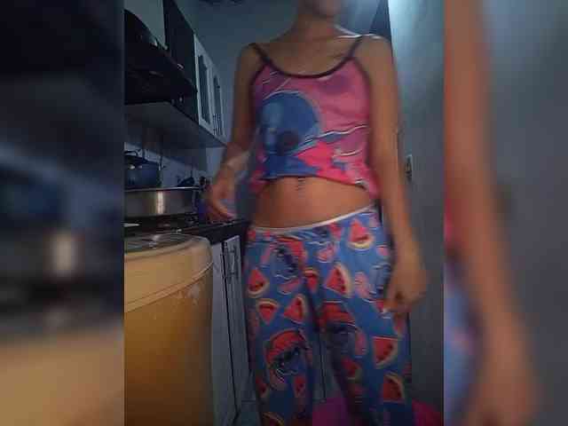 Kingofqueen23 webcam
