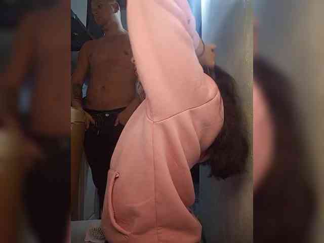 Kingofqueen23 webcam