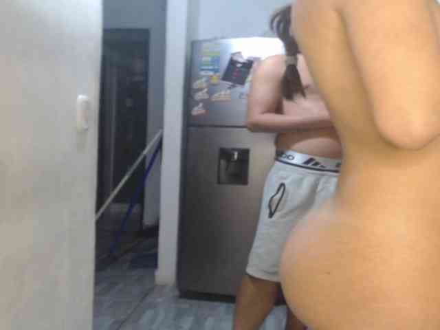 Kingofqueen23's cam show statistics and live stream