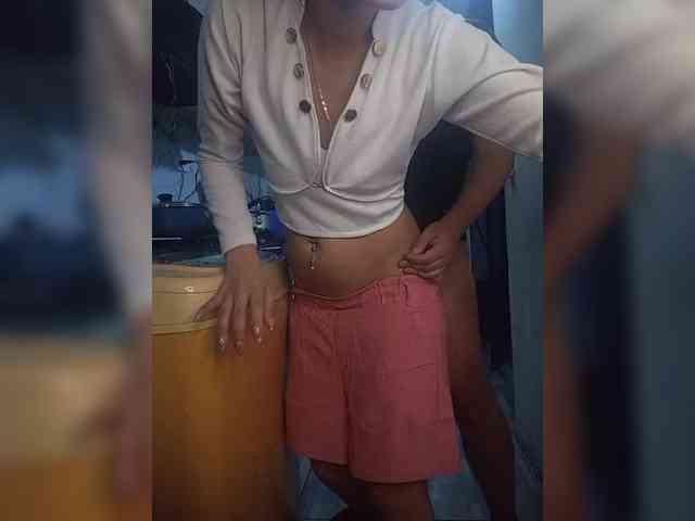Kingofqueen23 webcam