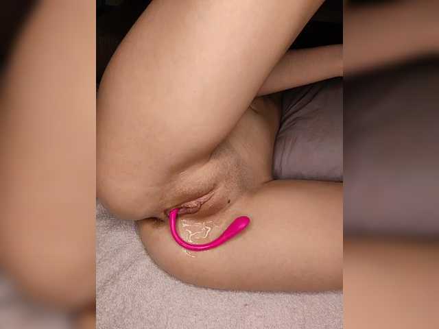 Kurkuma235 live cam on BongaCams