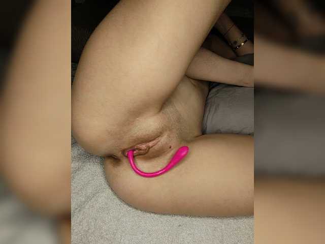 Kurkuma235 live cam on BongaCams