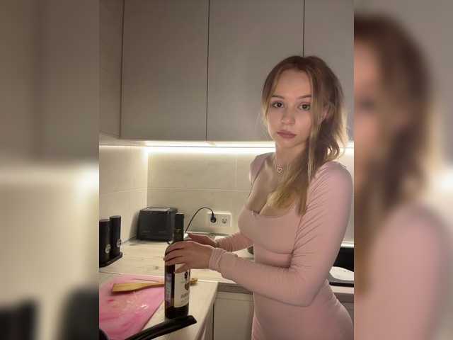 fymryn live cam on BongaCams