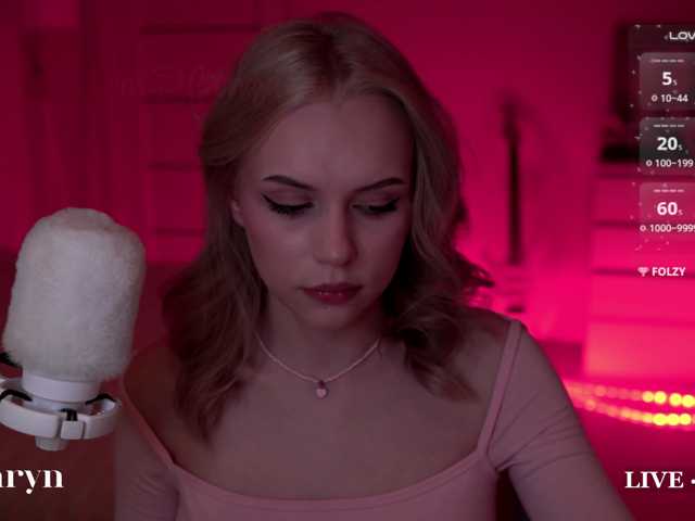 fymryn live cam on BongaCams