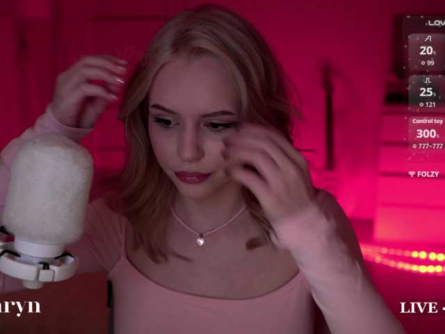 le modèle fymryn est en webcam porno dans un show sur le site bongacams, il possède les tags suivants: White/Caucasian,Blonde,Shaved