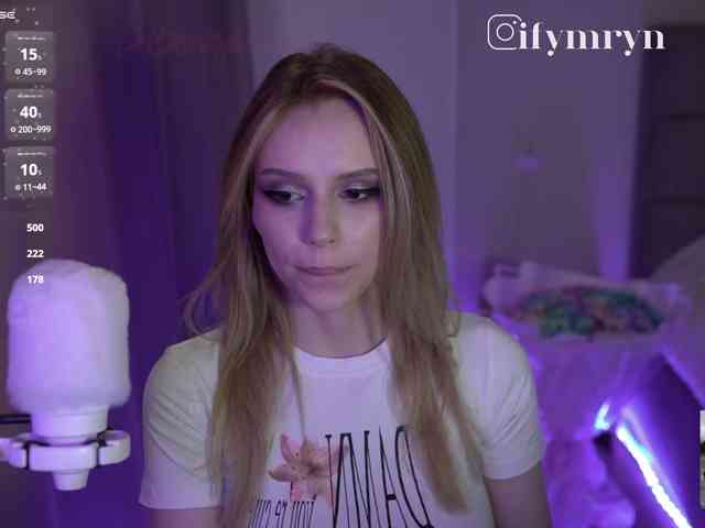 fymryn Sex Cam Show