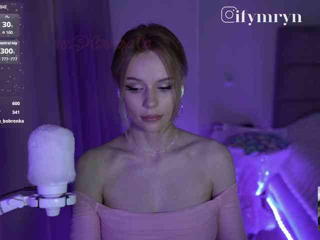 fymryn Sex Cam Show
