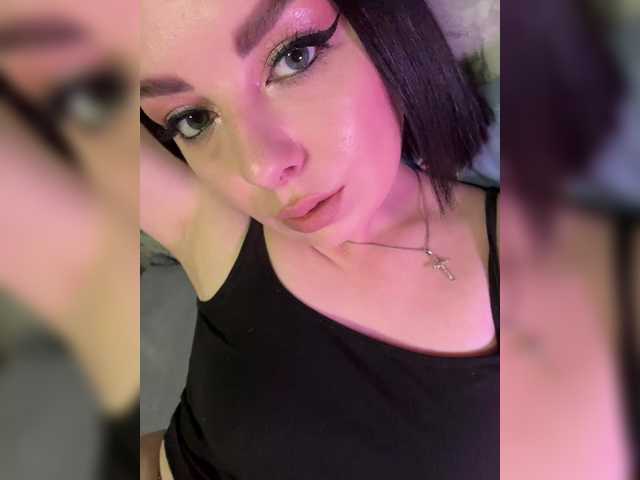 Nata17-1 live cam on BongaCams