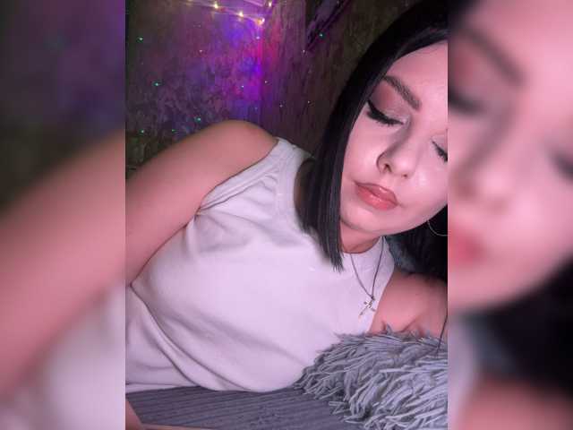 Nata17-1, en vivo ahora en BongaCams