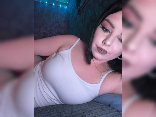 Nata17-1, en vivo ahora en BongaCams