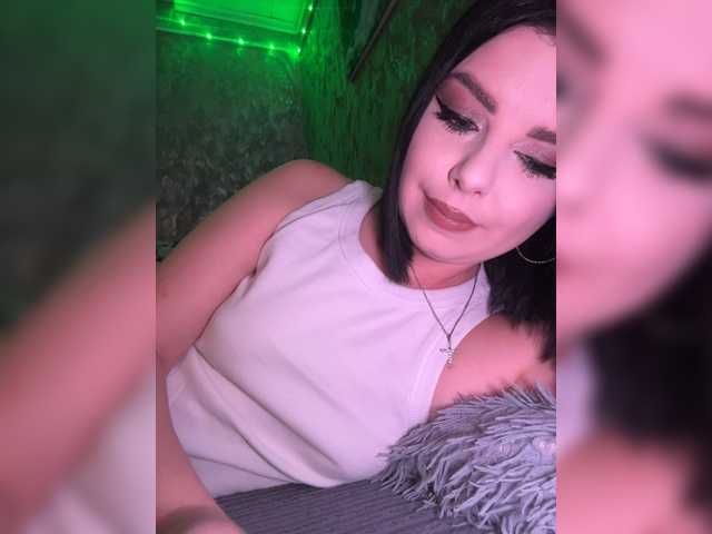 Nata17-1, en vivo ahora en BongaCams