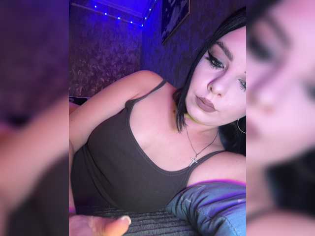 Nata17-1, en vivo ahora en BongaCams