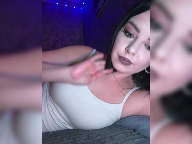 Nata17-1, live now on BongaCams