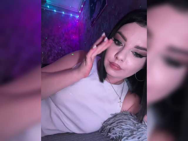 Nata17-1, en vivo ahora en BongaCams