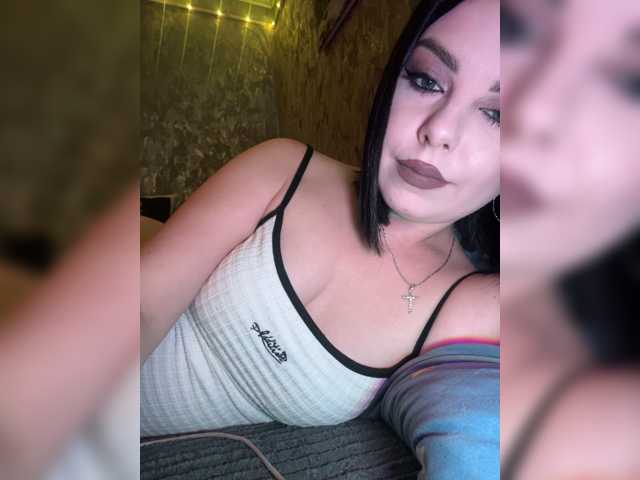 Nata17-1, en directo ahora en BongaCams