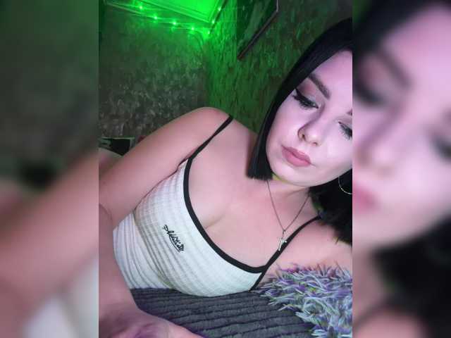 Nata17-1, en vivo ahora en BongaCams