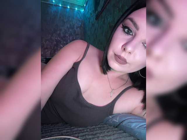 Nata17-1, en vivo ahora en BongaCams