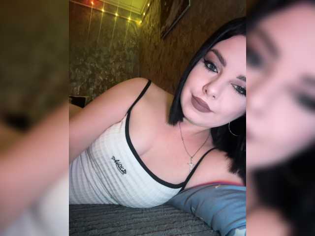Nata17-1, en directo ahora en BongaCams