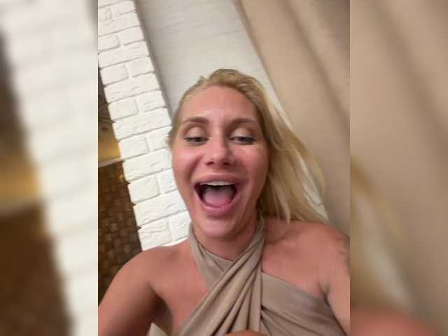 Tvoyasamka77, en directo ahora en BongaCams