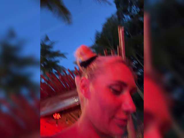 Tvoyasamka77 live cam on BongaCams