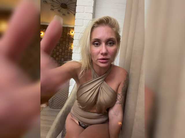 Tvoyasamka77, en directo ahora en BongaCams