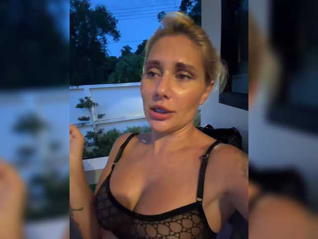 Tvoyasamka77 live cam on BongaCams