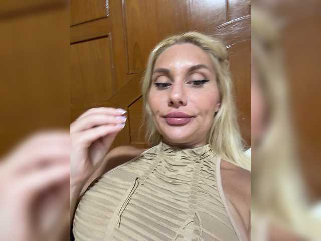 Tvoyasamka77's BongaCams show and profile