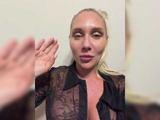 Tvoyasamka77 live cam on BongaCams