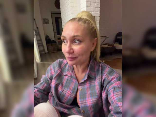 Tvoyasamka77 live cam preview