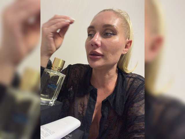 Tvoyasamka77 live cam on BongaCams