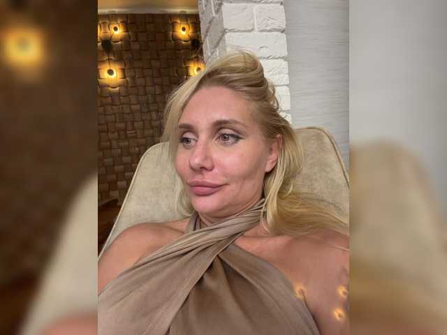Tvoyasamka77, en directo ahora en BongaCams