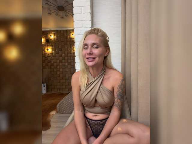 Tvoyasamka77, live now on BongaCams