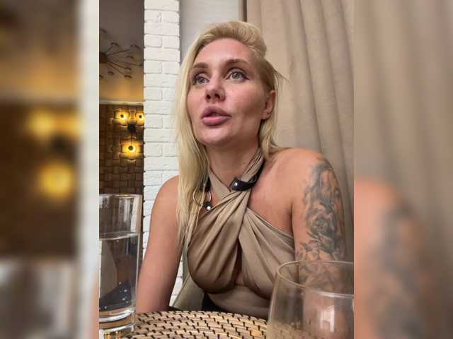 Tvoyasamka77 live cam on BongaCams