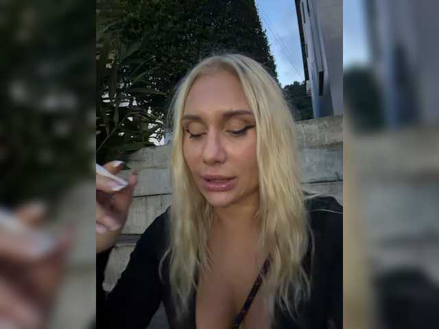Tvoyasamka77 live webcam show