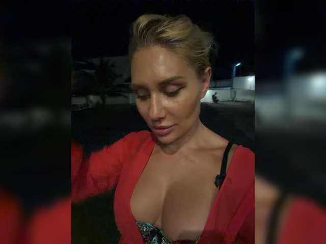 Tvoyasamka77 live cam on BongaCams