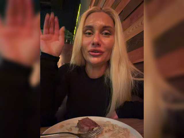 Tvoyasamka77 live cam on BongaCams
