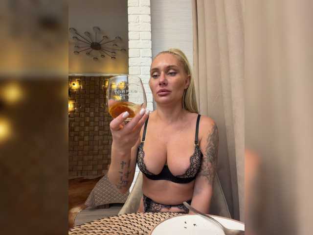 Tvoyasamka77 live cam preview