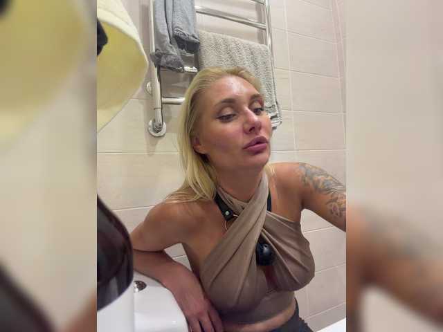 Tvoyasamka77 live cam on BongaCams