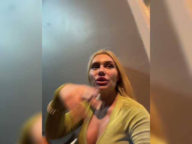Tvoyasamka77 Live Cam on BongaCams