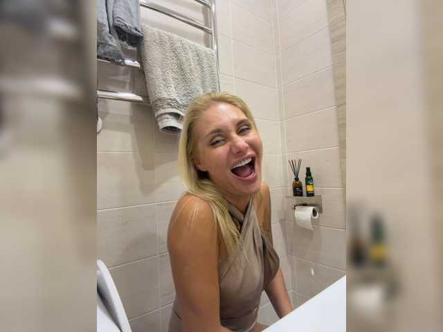 Tvoyasamka77 live cam on BongaCams