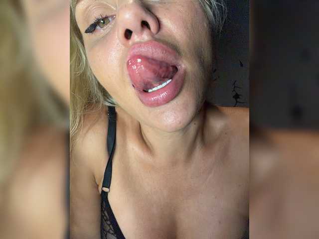 Tvoyasamka77 live webcam show