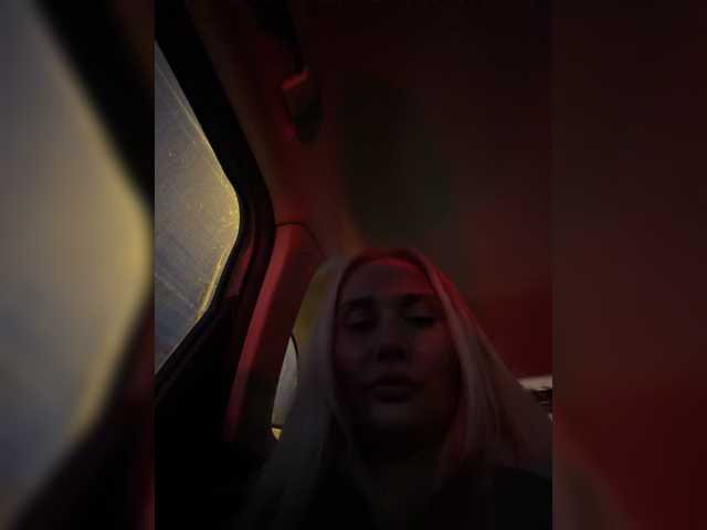 Tvoyasamka77 live cam on BongaCams