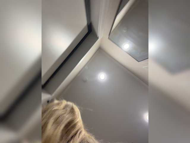 Tvoyasamka77 live cam preview