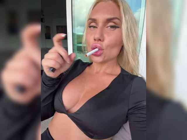 Tvoyasamka77 webcam