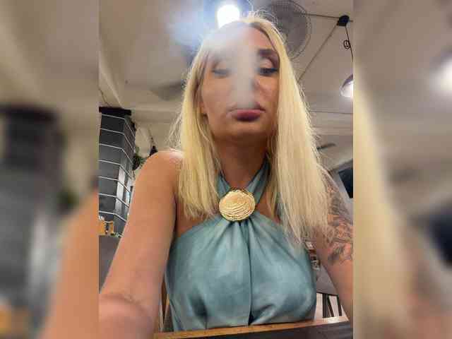 Tvoyasamka77 webcam