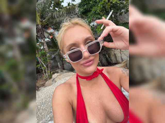Tvoyasamka77 webcam
